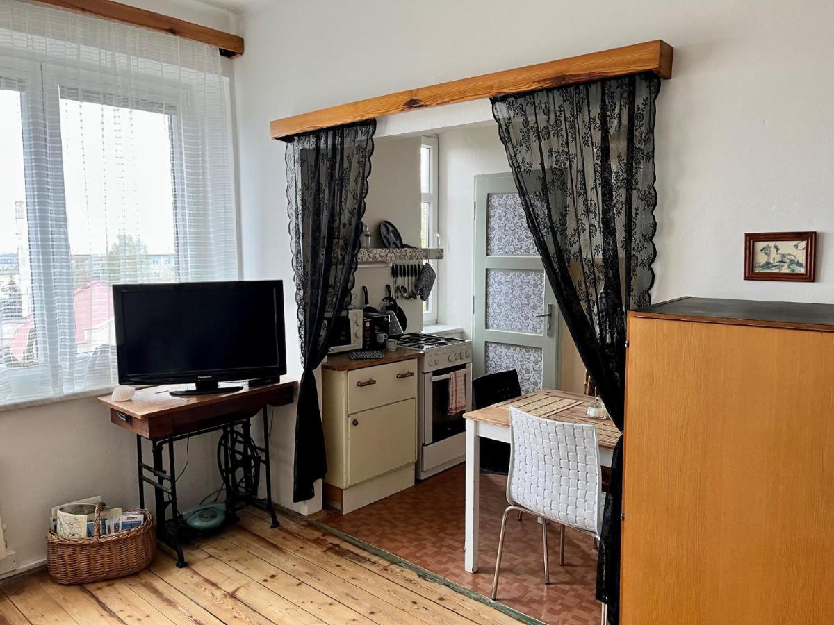 Slunny Byt S Krasnym Vyhledem Apartment Nové Město nad Metují Екстериор снимка