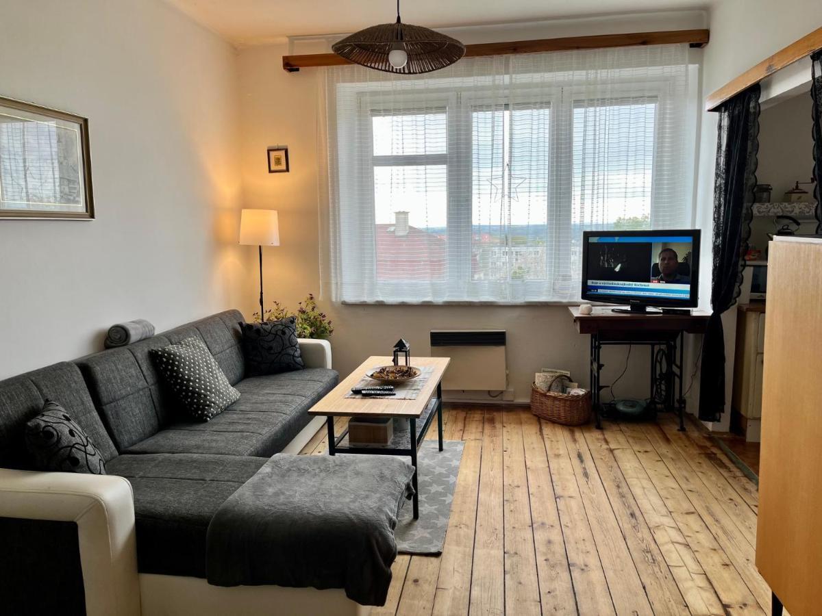Slunny Byt S Krasnym Vyhledem Apartment Nové Město nad Metují Екстериор снимка